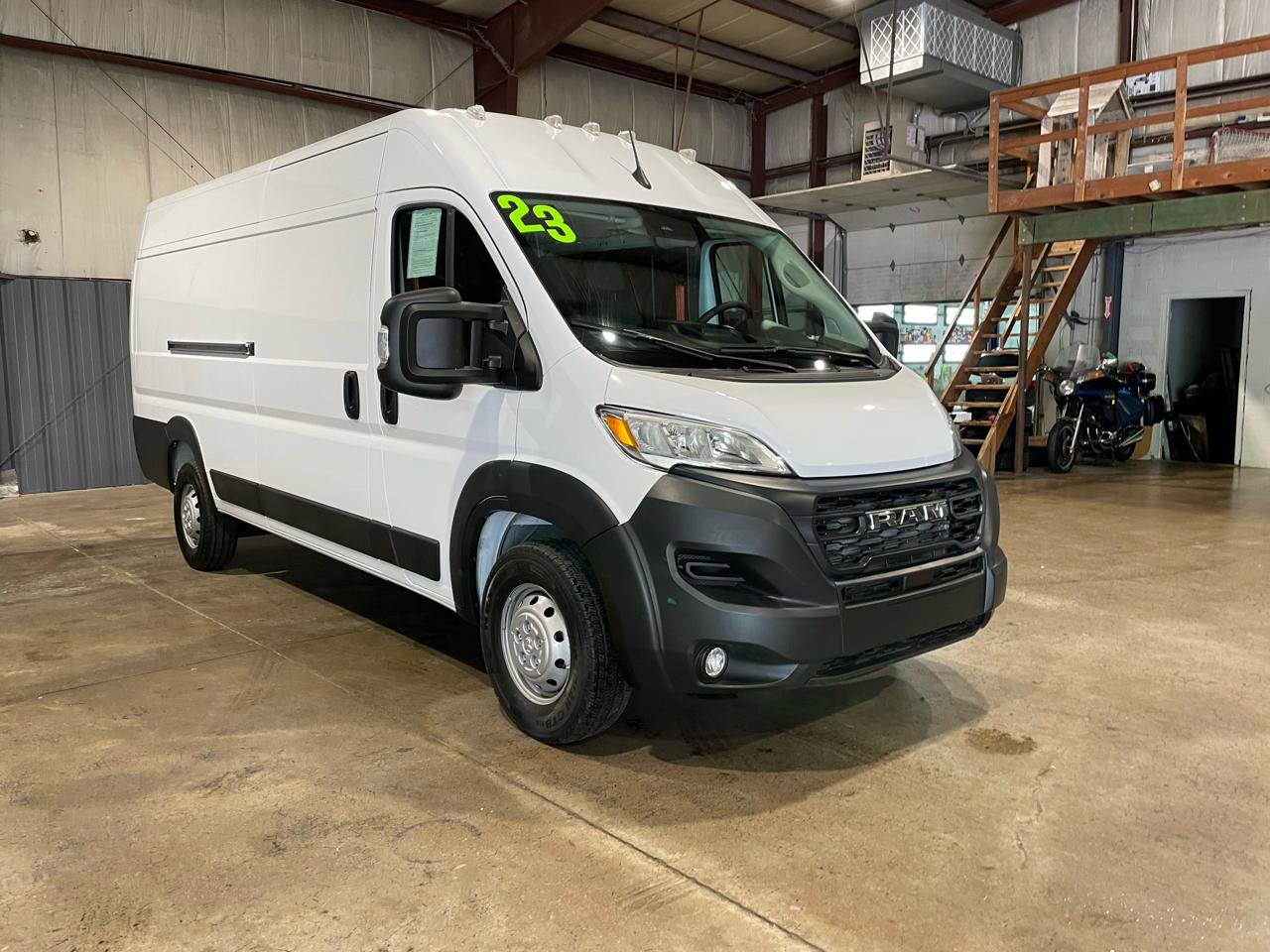 Used 2023 RAM ProMaster 3500 w/ Safety Group FWD image 3