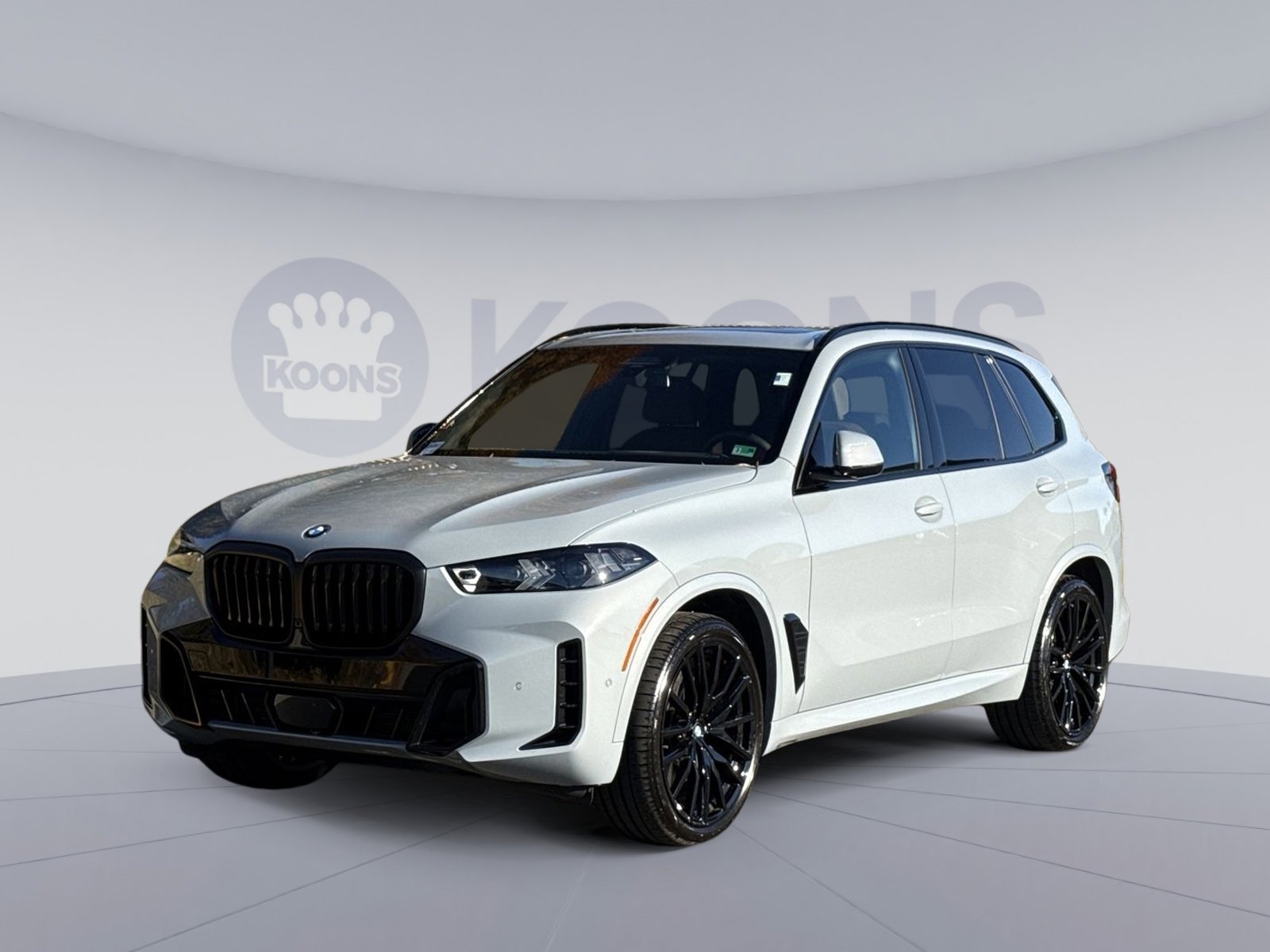 Used 2025 BMW X5 xDrive40i w/ M Sport Package