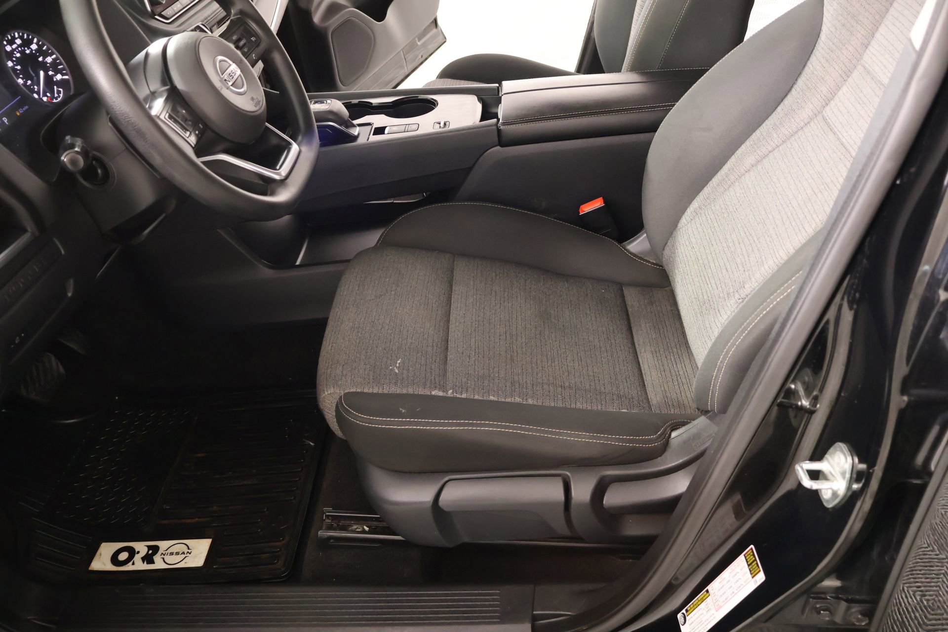 Used 2021 Nissan Rogue S FWD image 10