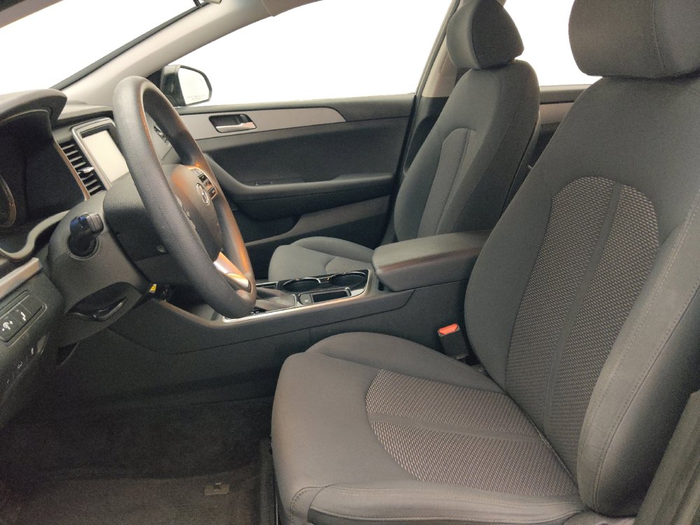 Used 2019 Hyundai Sonata SE FWD image 17