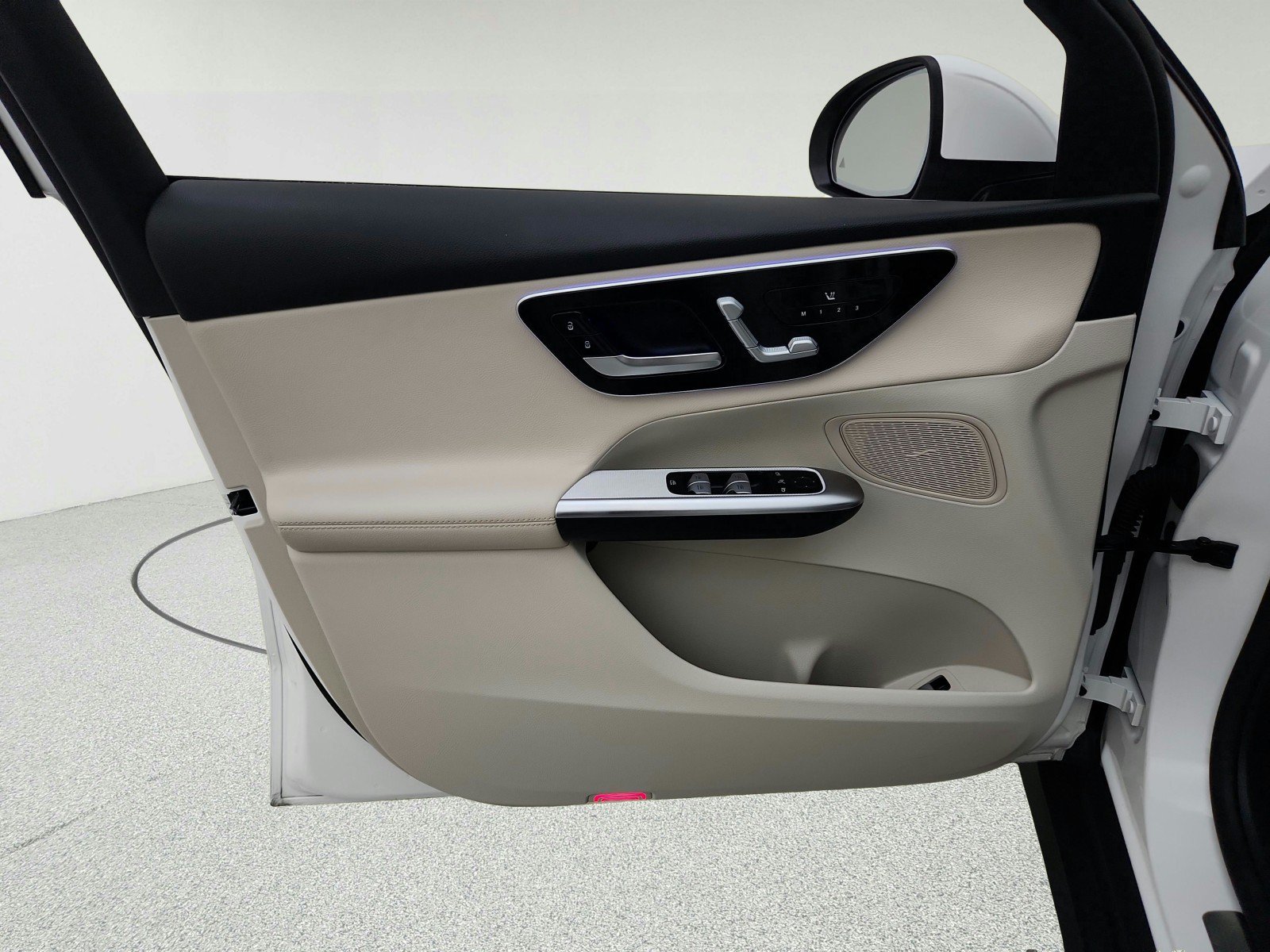 Certified 2025 Mercedes-Benz GLC 350e 4MATIC image 25