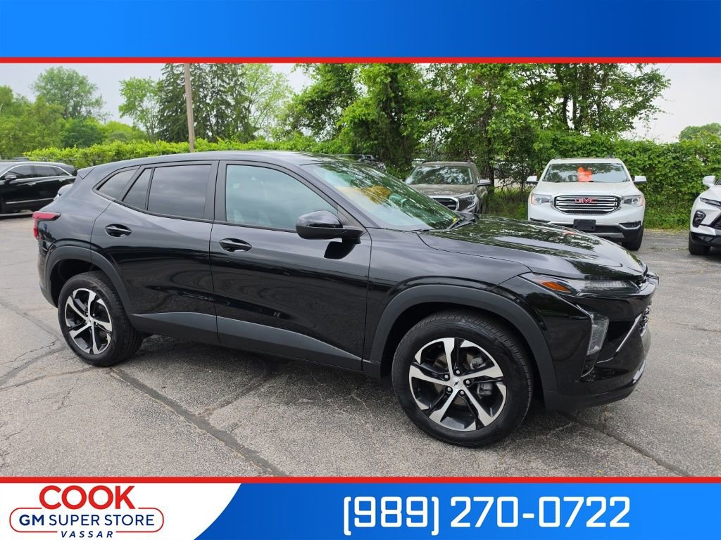 Certified 2024 Chevrolet Trax RS FWD image 1