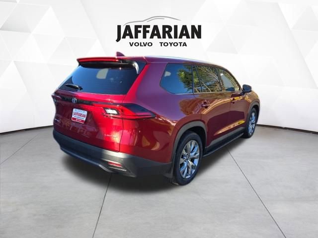 New 2026 Toyota Grand Highlander Limited image 3