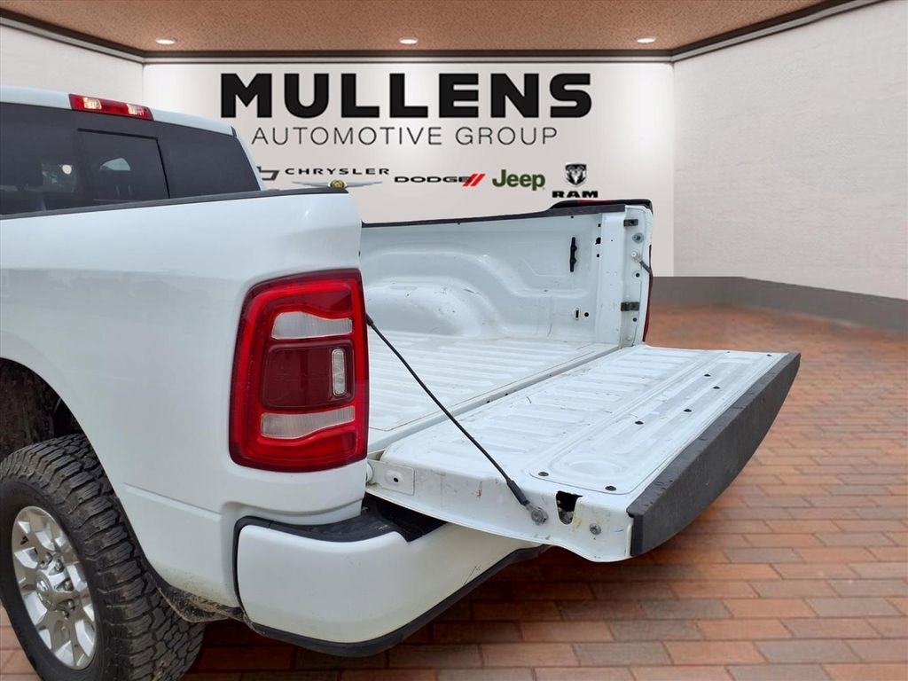 Used 2024 RAM 2500 Laramie AWD/4WD image 25
