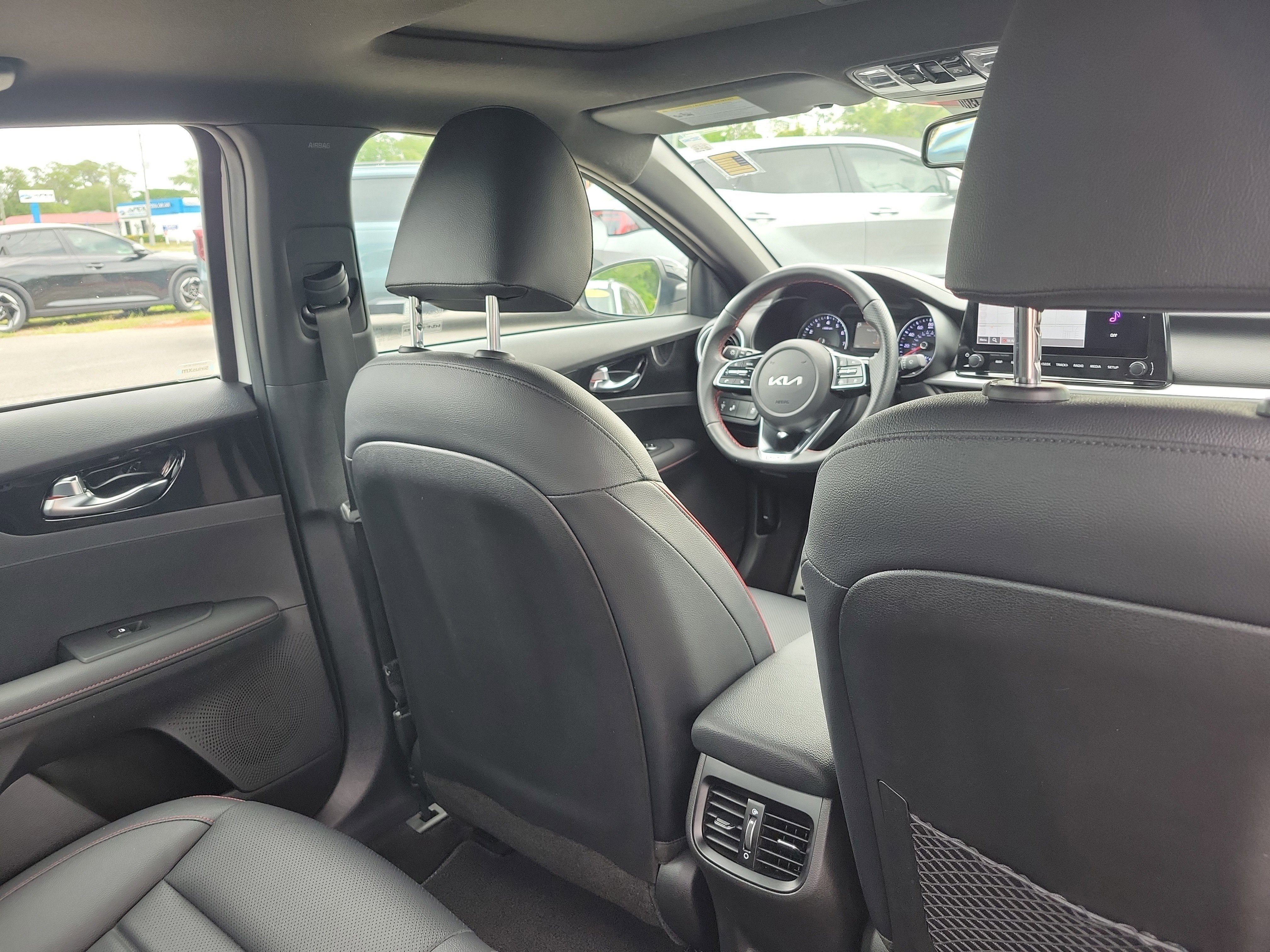Certified 2023 Kia Forte GT w/ GT2 Package FWD image 13
