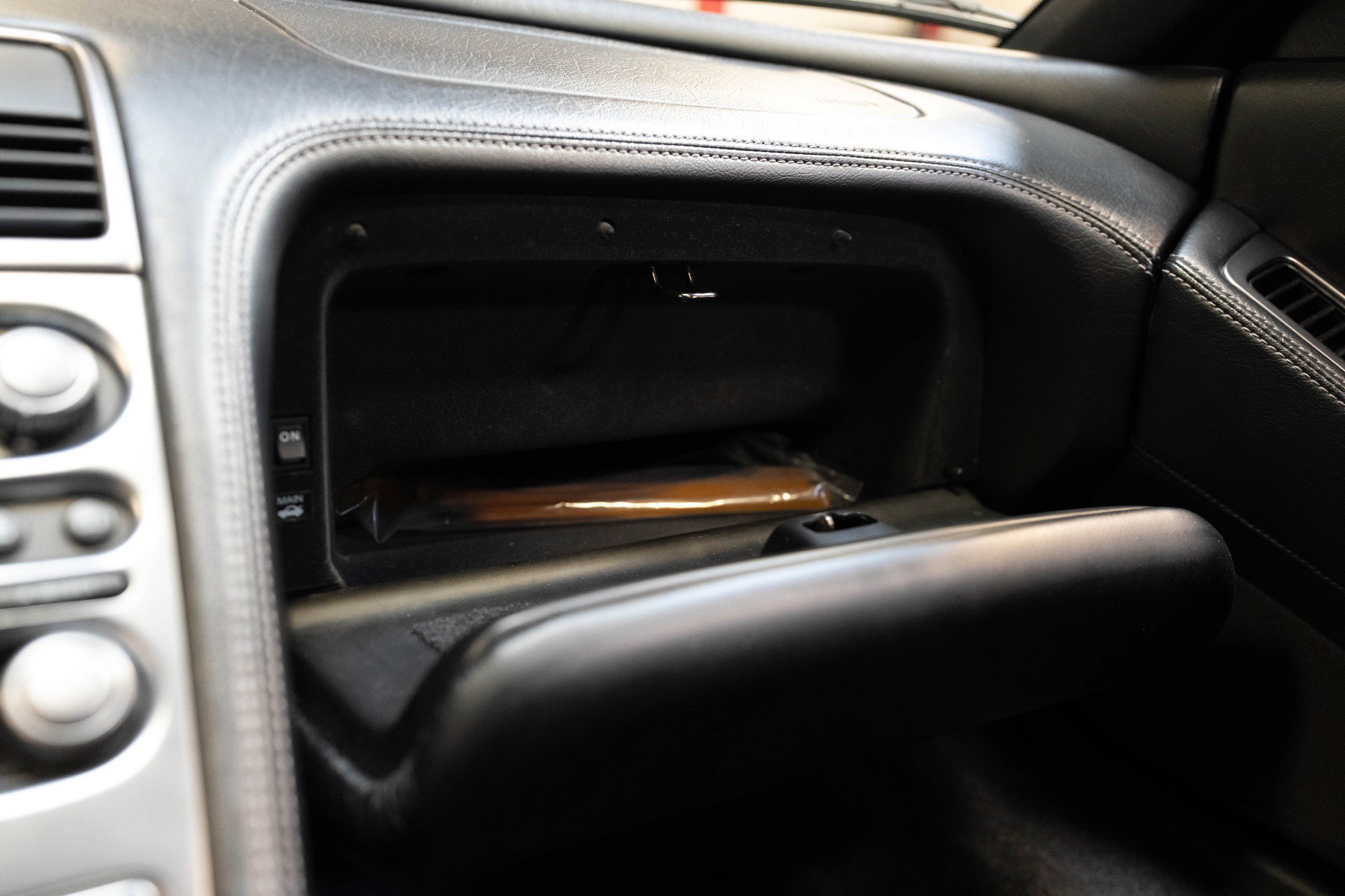 Used 2003 Acura NSX T image 79