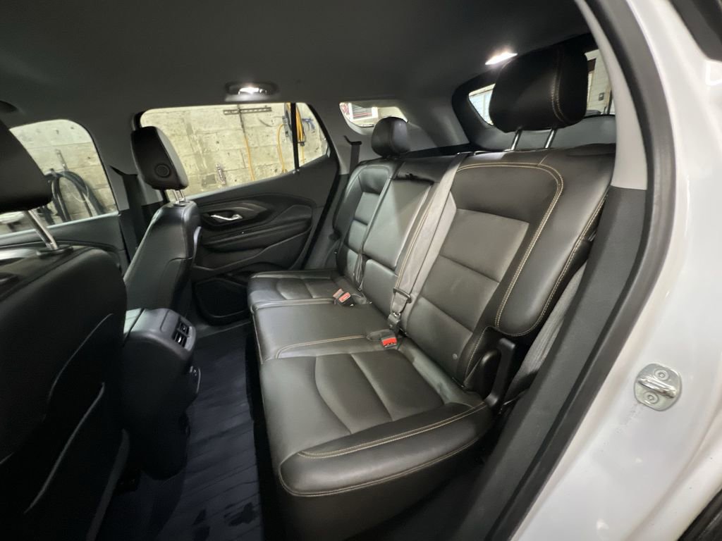 Used 2021 GMC Terrain SLT w/ Elevation Edition image 24