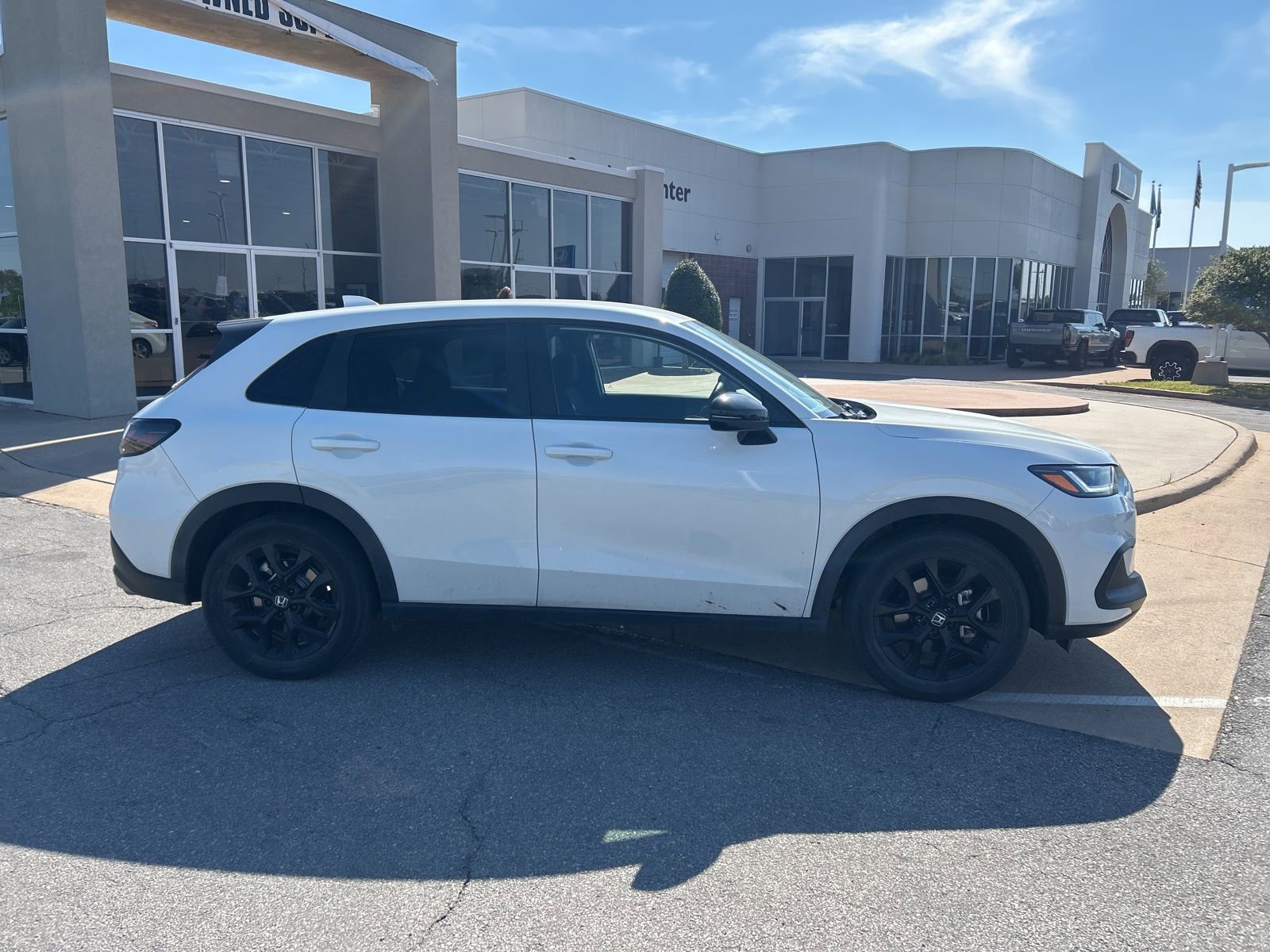 Used 2024 Honda HR-V Sport image 4