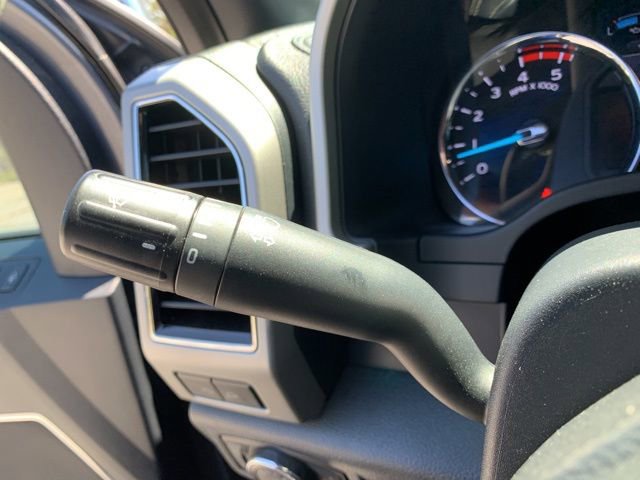 Used 2022 Ford F350 Lariat w/ Chrome Package image 28