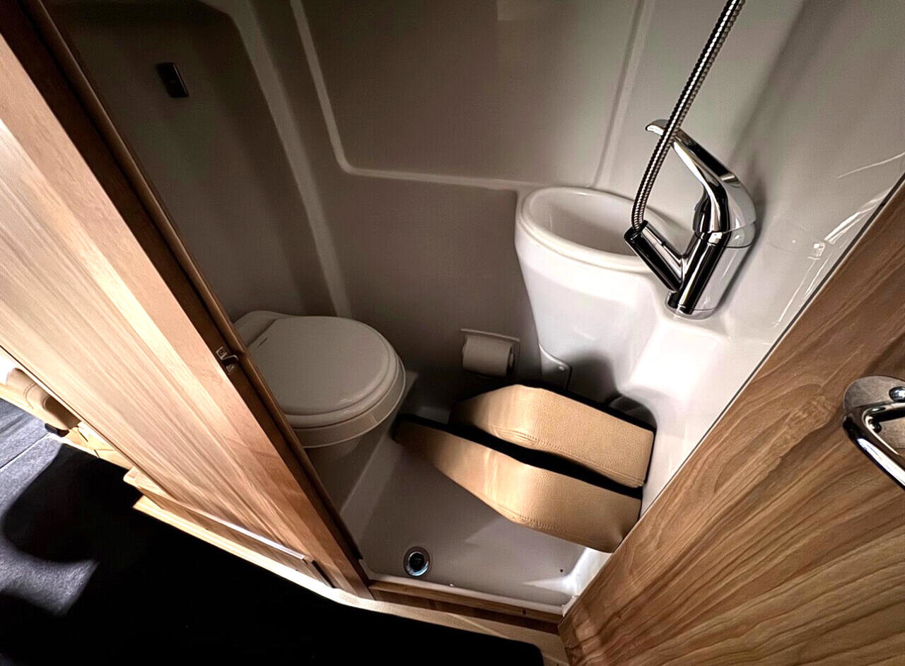 Used 2022 Mercedes-Benz Sprinter 3500 image 15