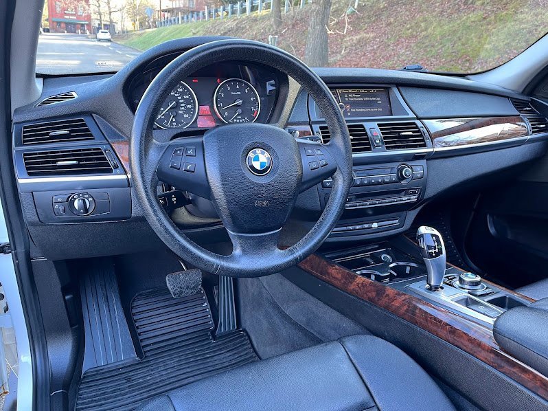 Used 2012 BMW X5 xDrive35i image 9