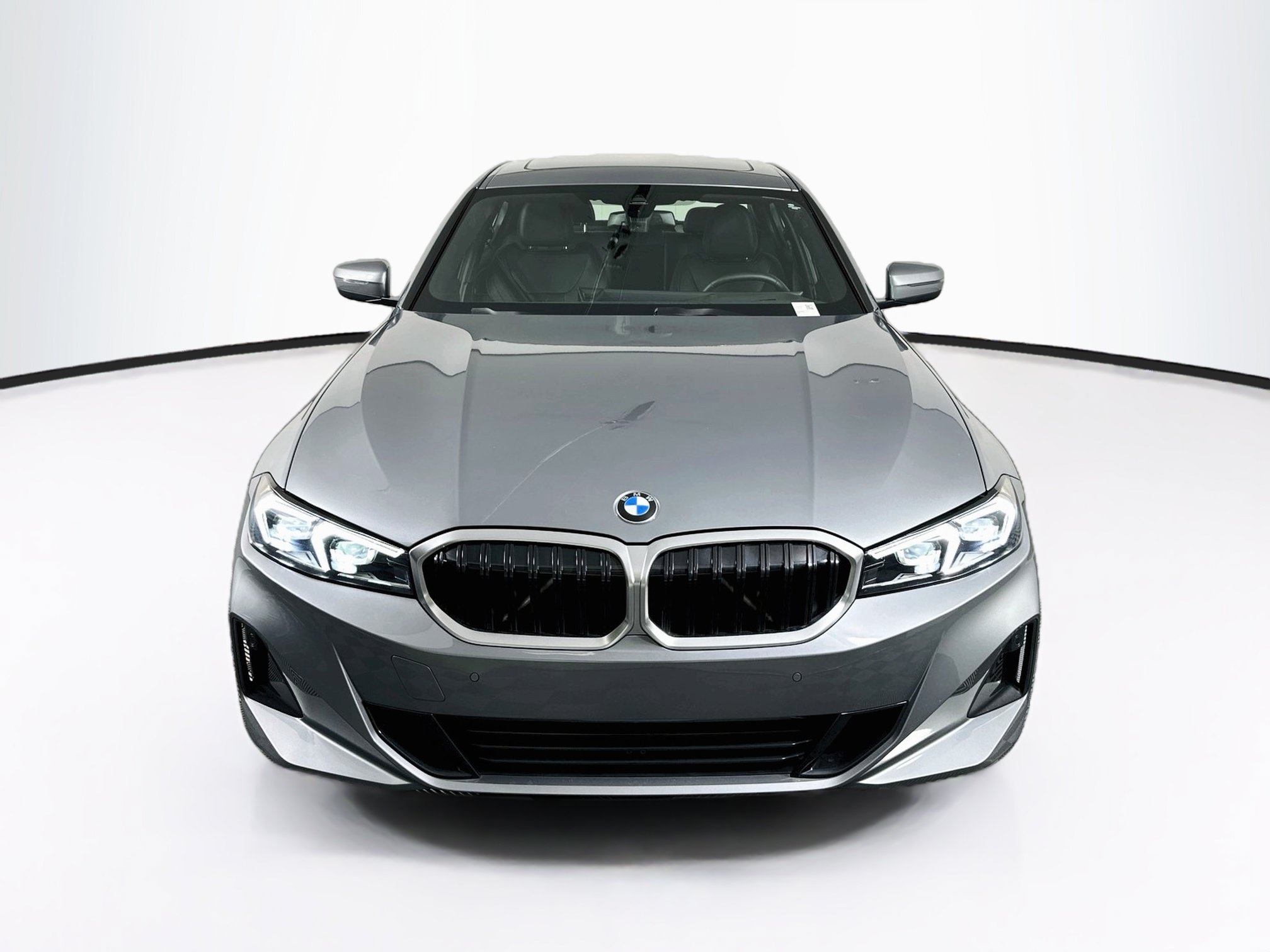 Used 2026 BMW 330i Sedan w/ Premium Package RWD image 2