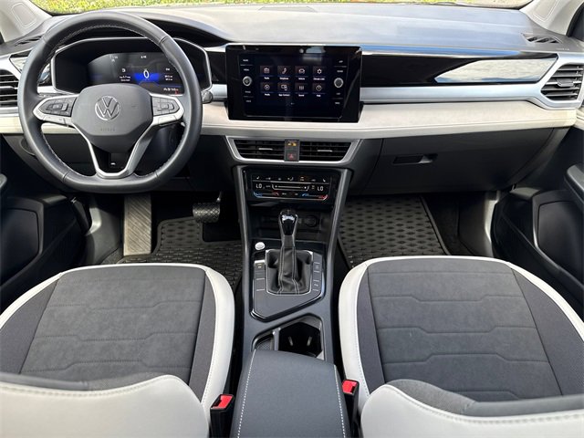 Used 2025 Volkswagen Taos SE image 20