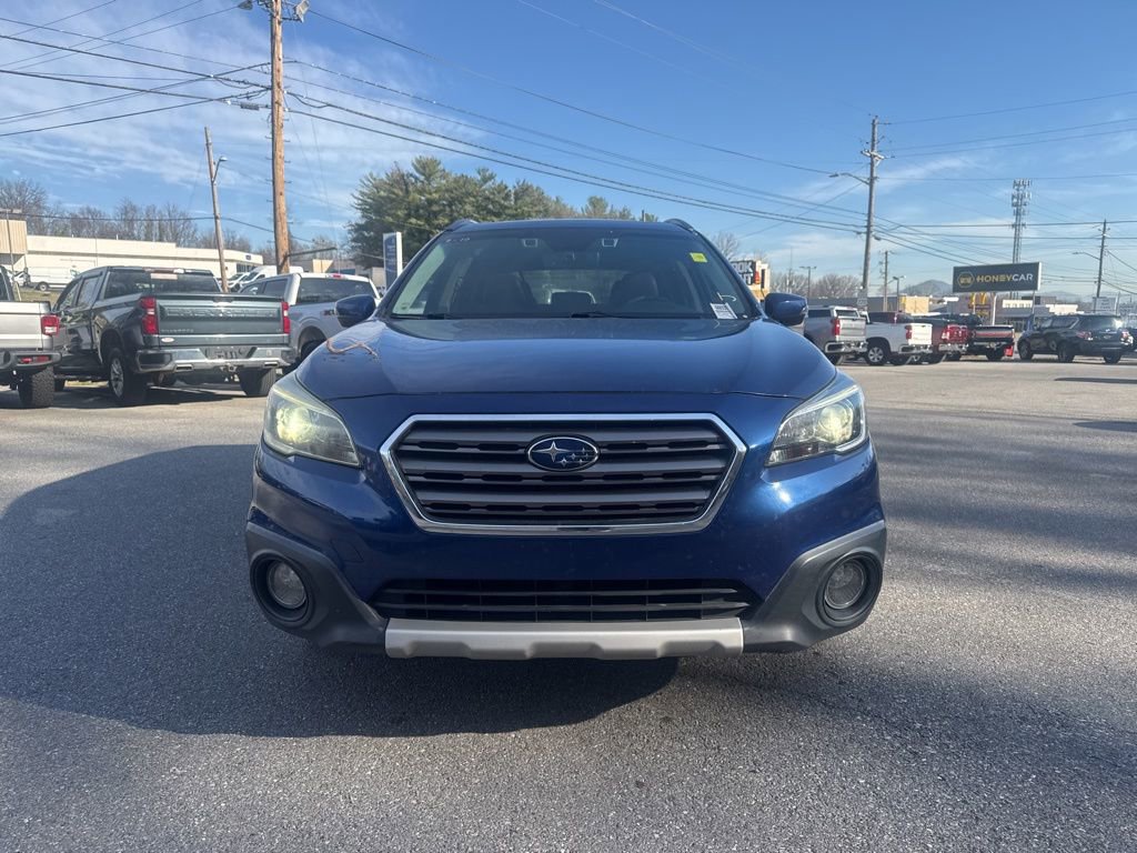 Used 2017 Subaru Outback 2.5i Touring image 2