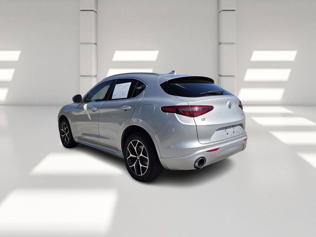 Used 2020 Alfa Romeo Stelvio Ti w/ Active Blind Spot Package image 6