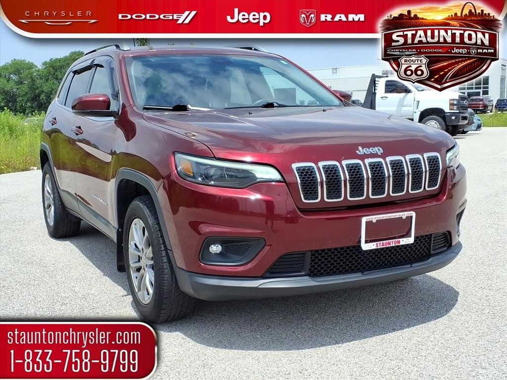 Used 2019 Jeep Cherokee Latitude Plus w/ Comfort/Convenience Group AWD/4WD image 1