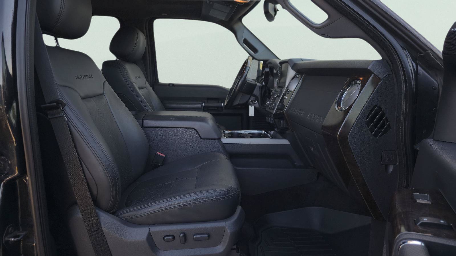 Used 2015 Ford F250 Platinum w/ FX4 Off-Road Package AWD/4WD image 22