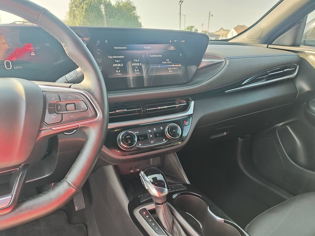 Used 2024 Buick Envista Sport Touring w/ Experience Buick Package FWD image 20
