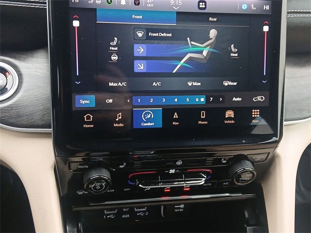 Used 2024 Jeep Grand Cherokee L Limited w/ Black Appearance Package image 19