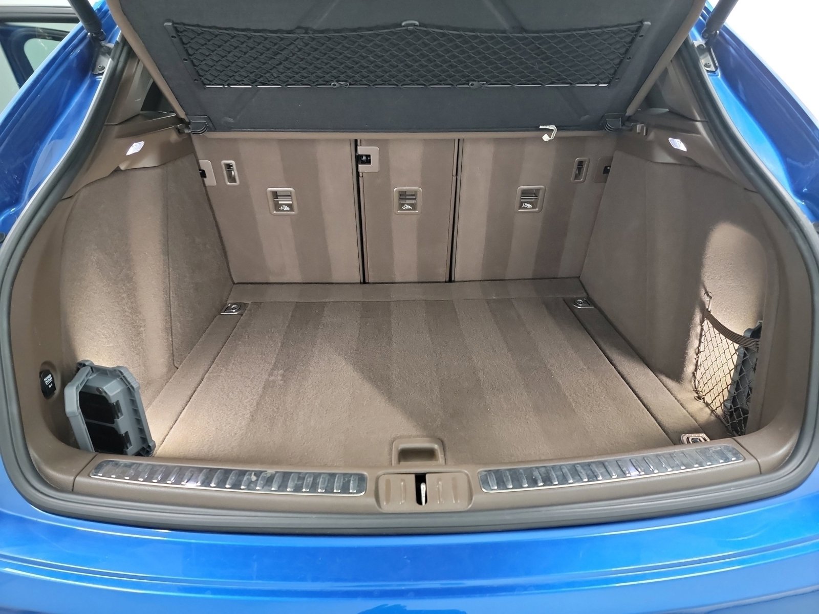 Used 2016 Porsche Macan S image 25