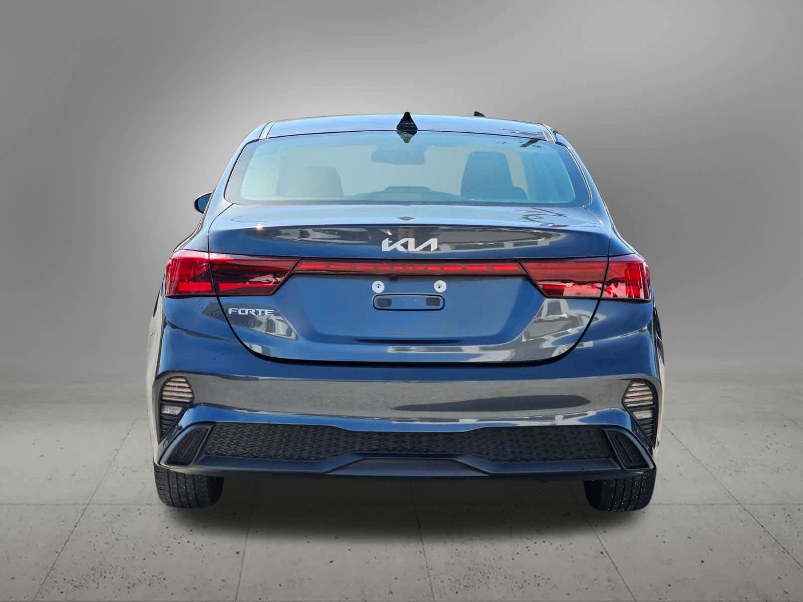 Used 2024 Kia Forte LXS FWD image 5