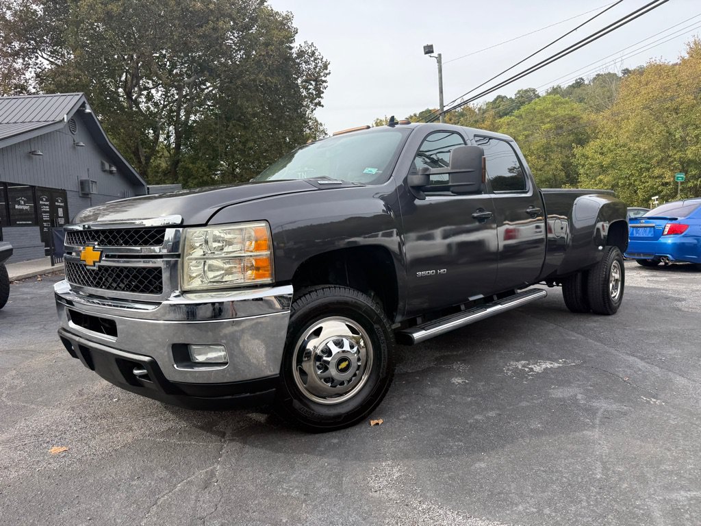 Used 2011 Chevrolet Silverado 3500 LTZ w/ LTZ Plus Package AWD/4WD image 47