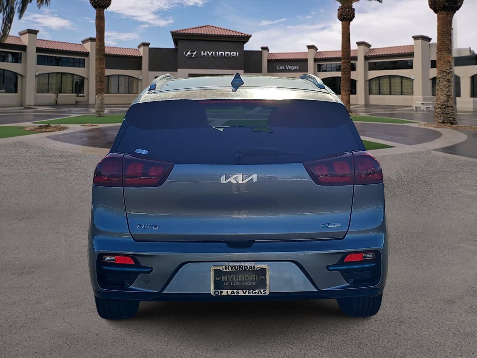 Used 2022 Kia Niro EX FWD image 7