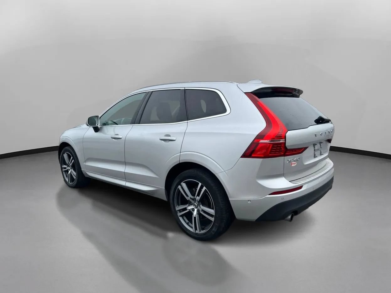 Used 2019 Volvo XC60 T5 Momentum w/ Multimedia Package AWD/4WD image 13