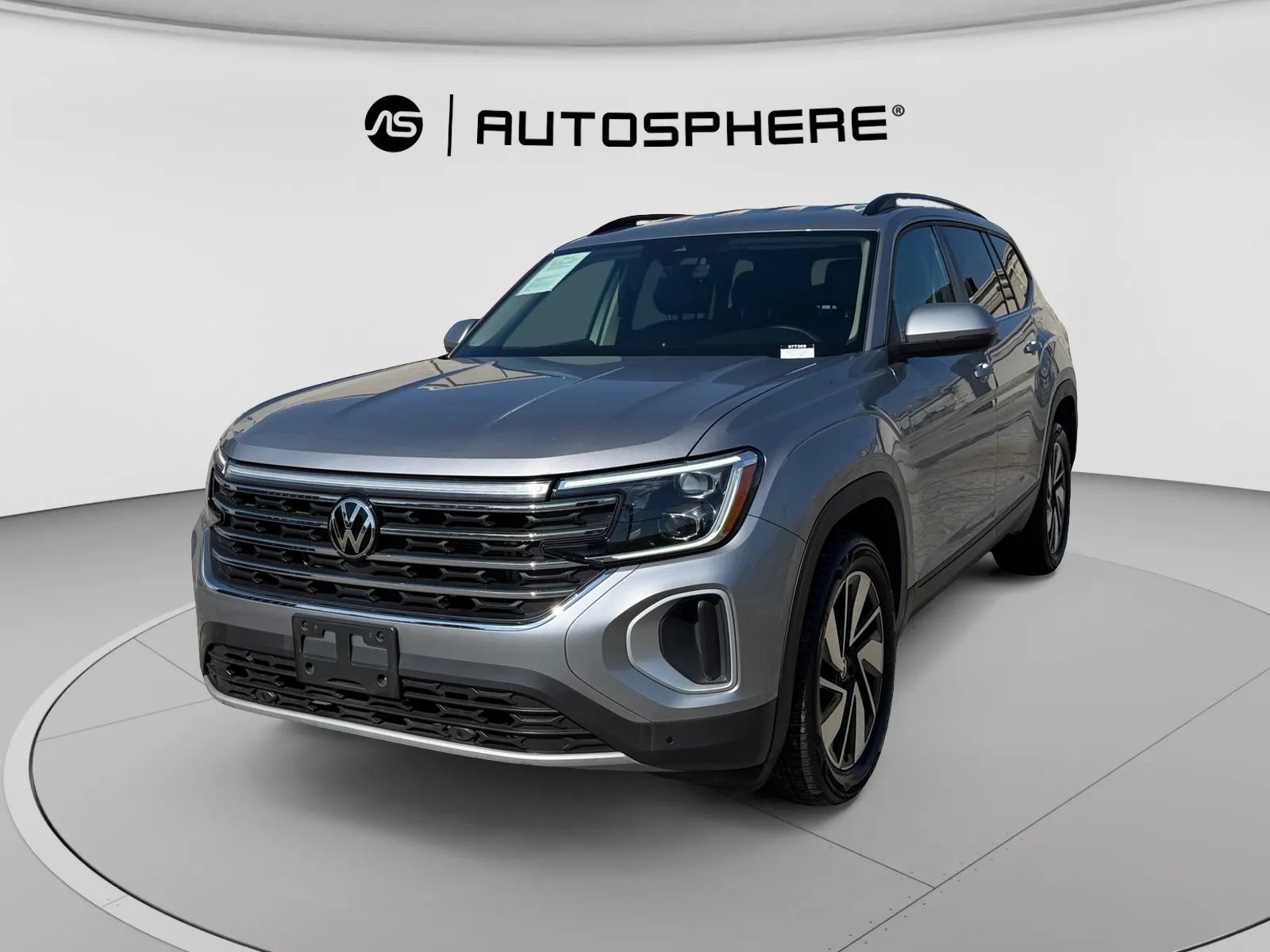 Used 2024 Volkswagen Atlas SE AWD/4WD image 3