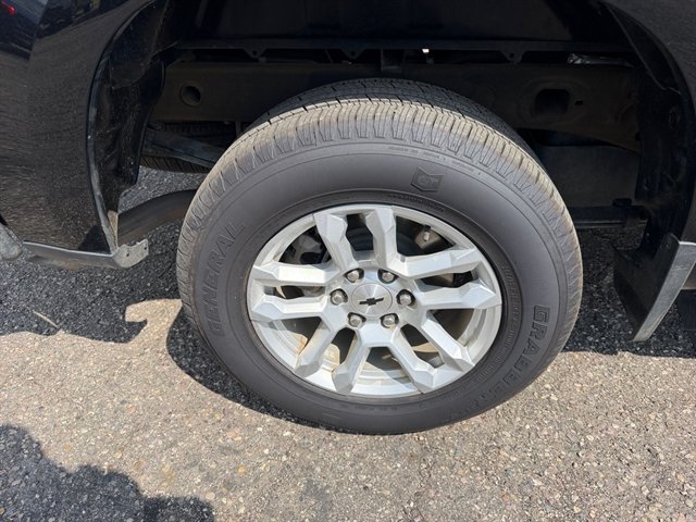 Used 2023 Chevrolet Silverado 1500 RST AWD/4WD image 21