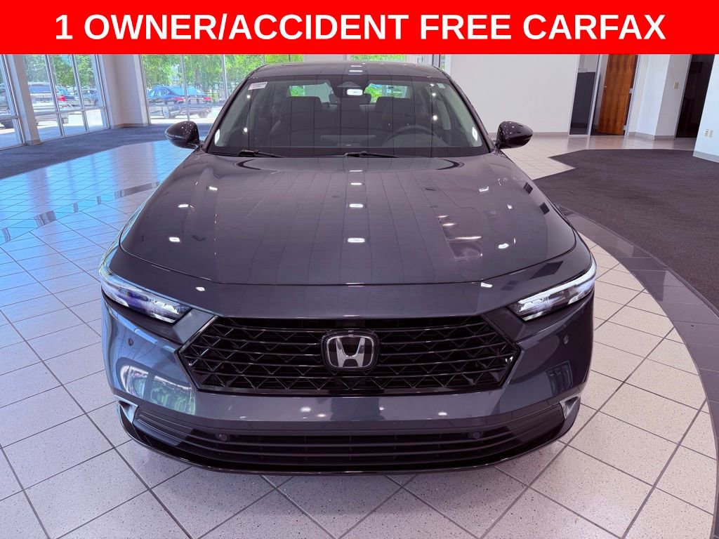 Used 2024 Honda Accord Touring image 2