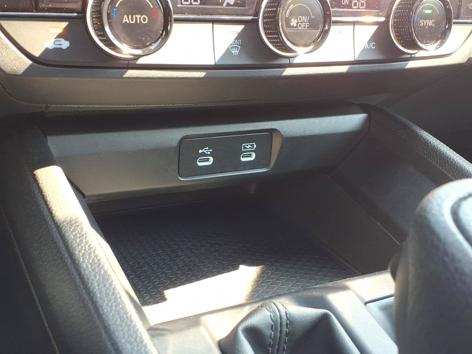Certified 2025 Honda Accord SE image 20