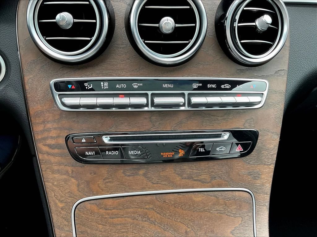 Used 2019 Mercedes-Benz GLC 300 4MATIC image 15