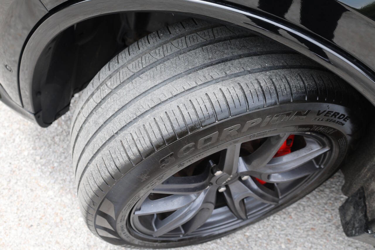 Used 2018 Dodge Durango SRT w/ Trailer Tow Group IV image 29