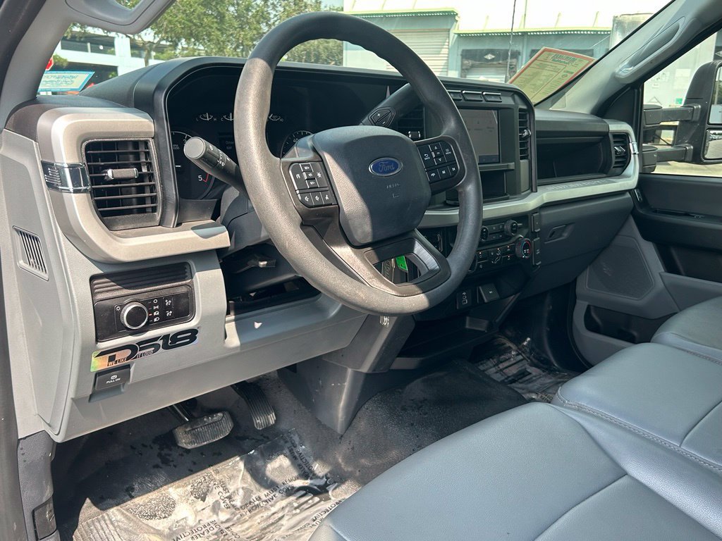 Used 2024 Ford F550 4x4 Regular Cab Super Duty image 21