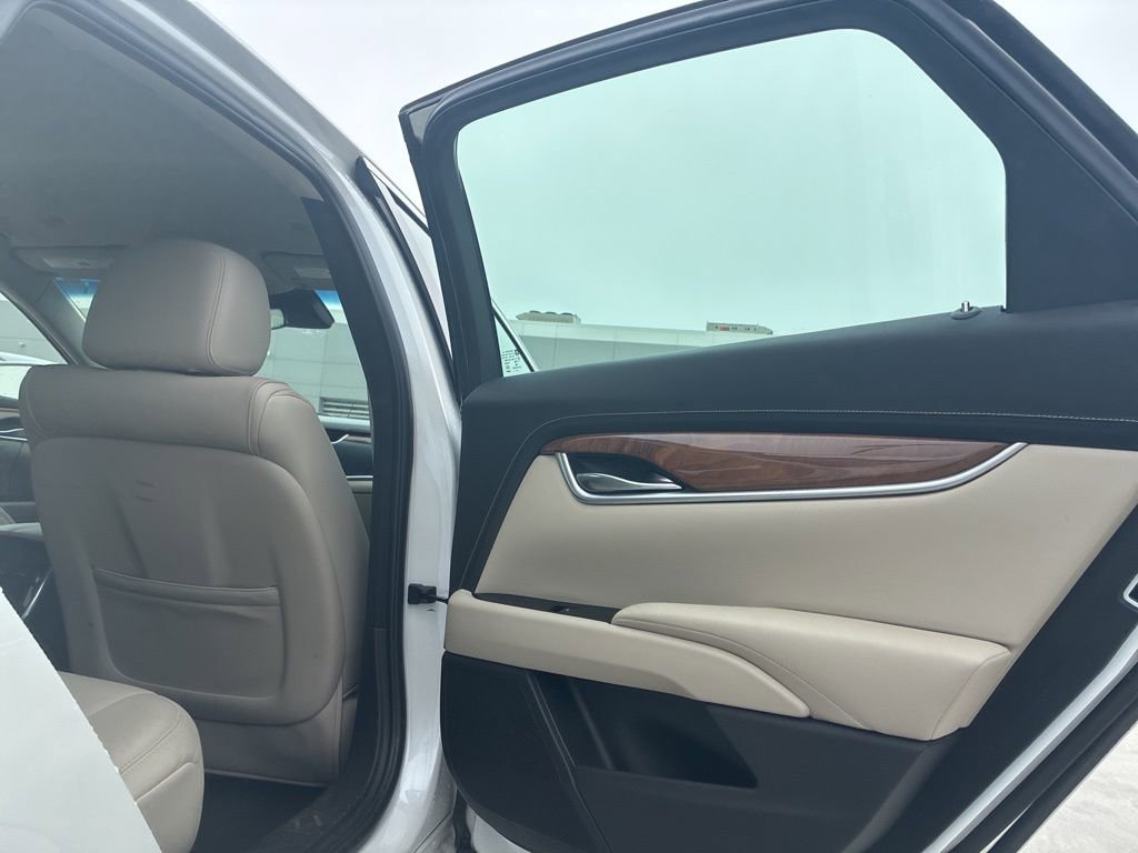 Used 2018 Cadillac XTS Luxury w/ Driver Awareness Package FWD image 12