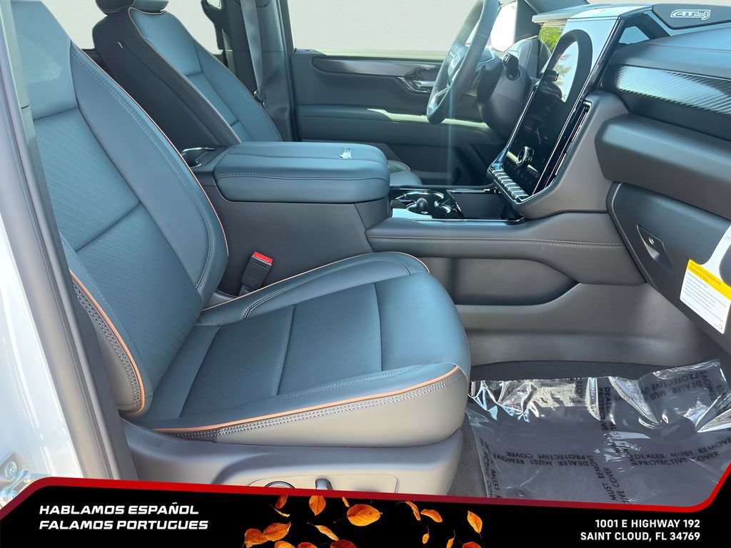 New 2026 GMC Yukon XL AT4 AWD/4WD image 16