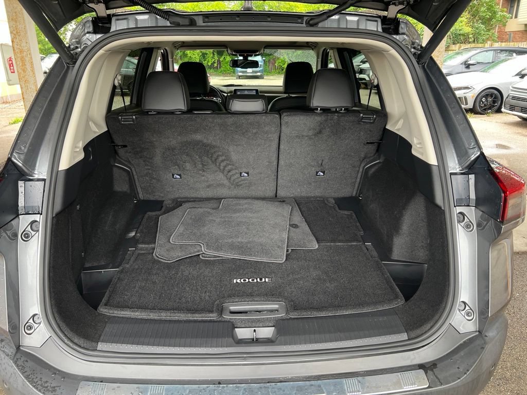 Certified 2023 Nissan Rogue SL AWD/4WD image 12
