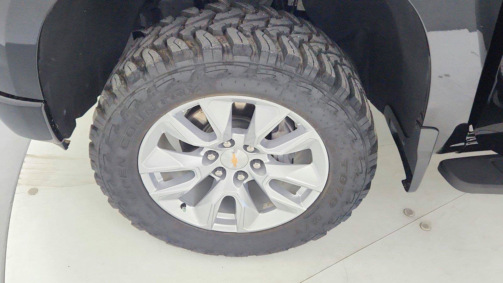Used 2025 Chevrolet Silverado 1500 Custom Trail Boss AWD/4WD image 33