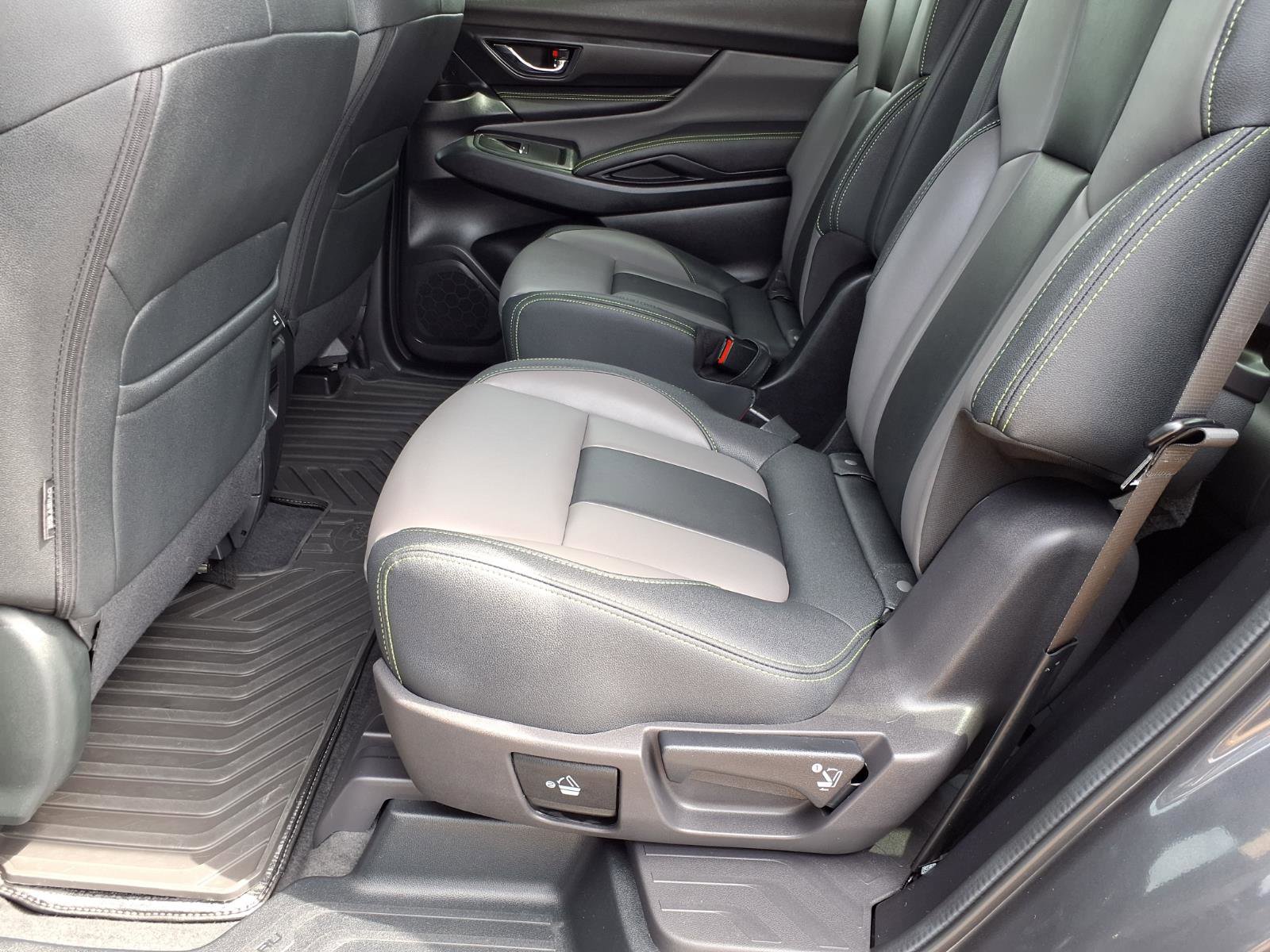 Used 2025 Subaru Ascent Onyx Edition w/ Popular Package #2 AWD/4WD image 9