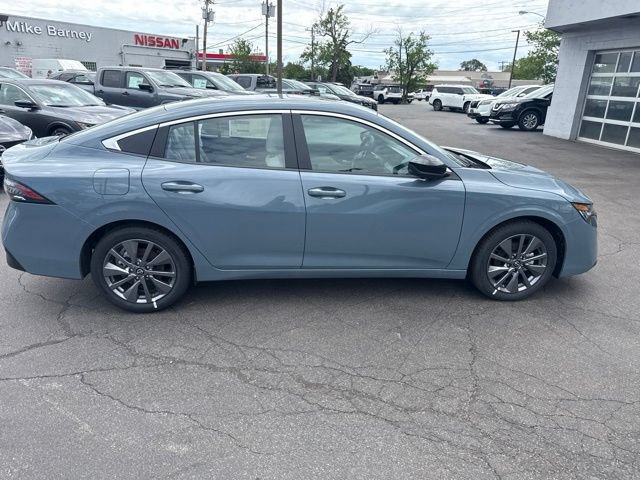 New 2026 Nissan Sentra SL w/ Floor Mat Package FWD image 6