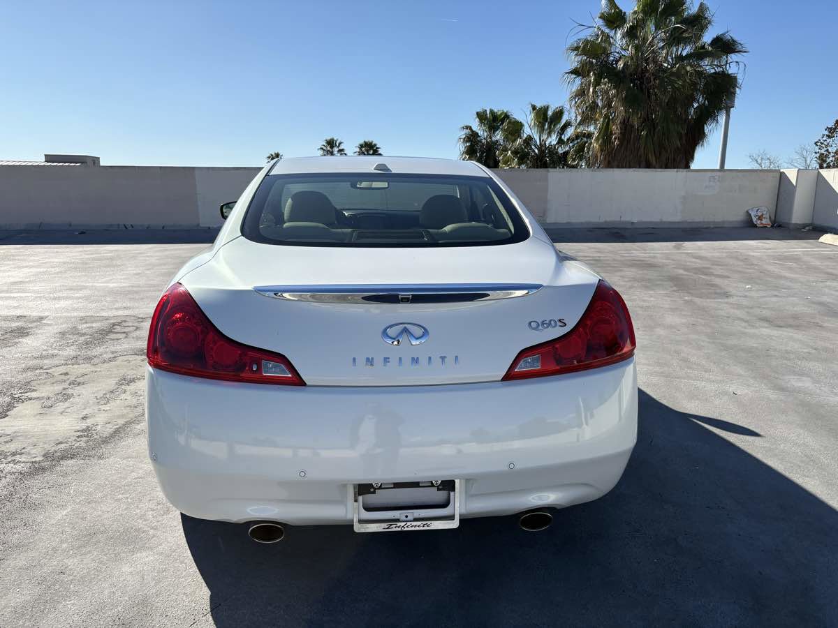 Used 2014 INFINITI Q60 Journey w/ Premium Package image 12