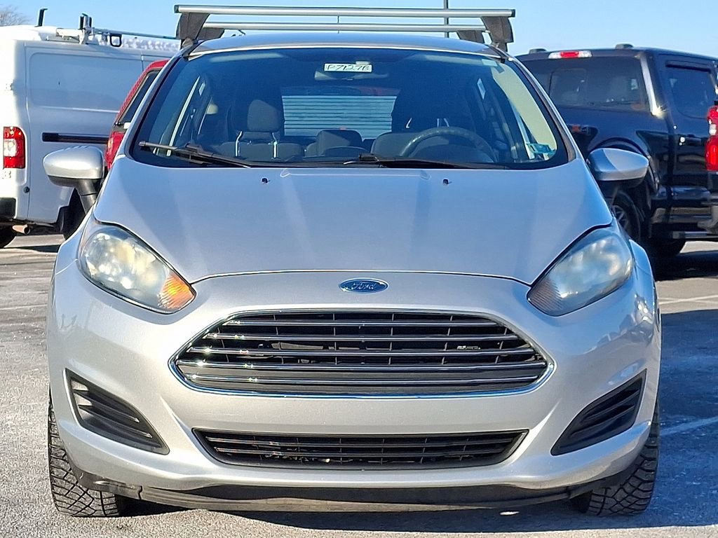Used 2017 Ford Fiesta SE image 2