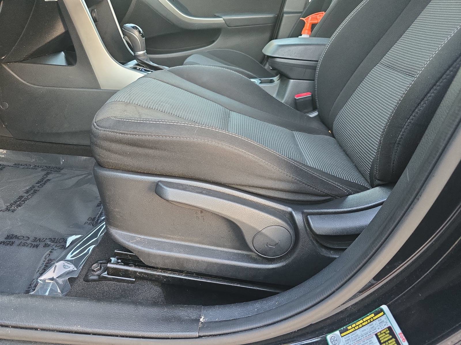 Used 2016 Hyundai Elantra GT FWD image 27