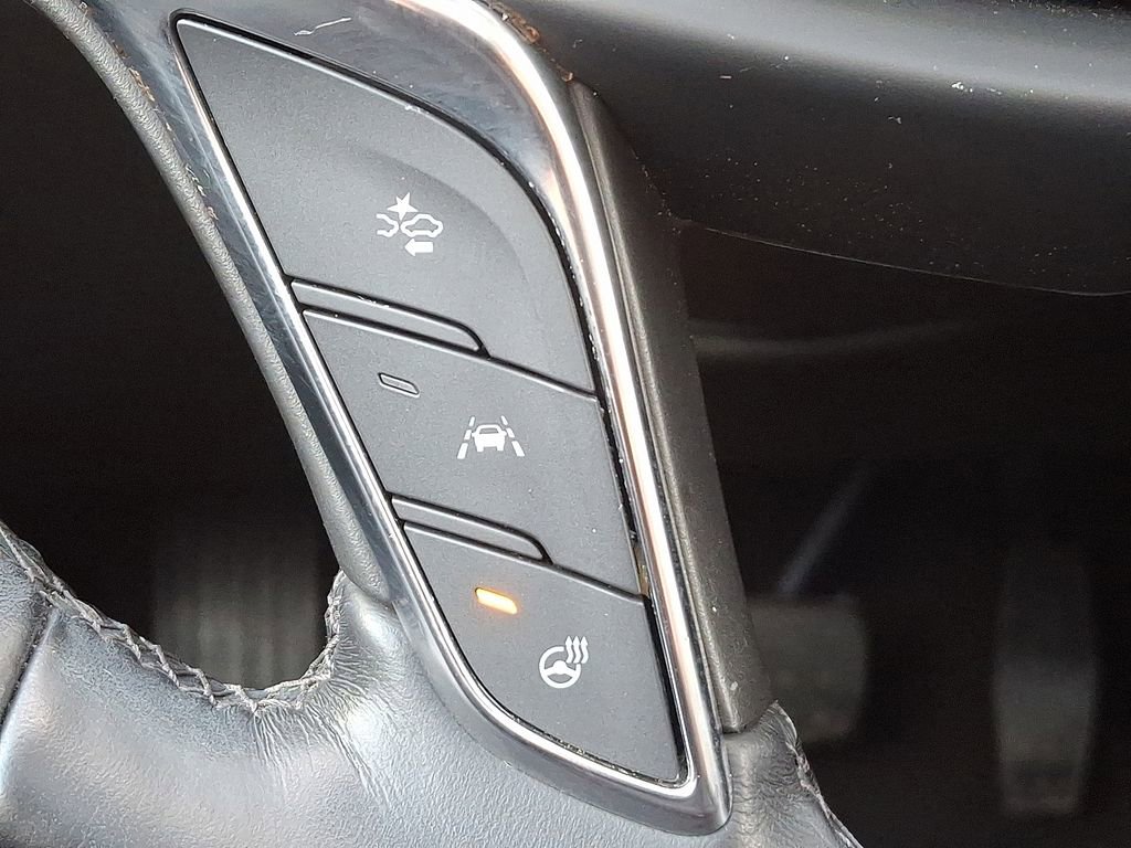 Used 2019 Cadillac XT5 Luxury image 24