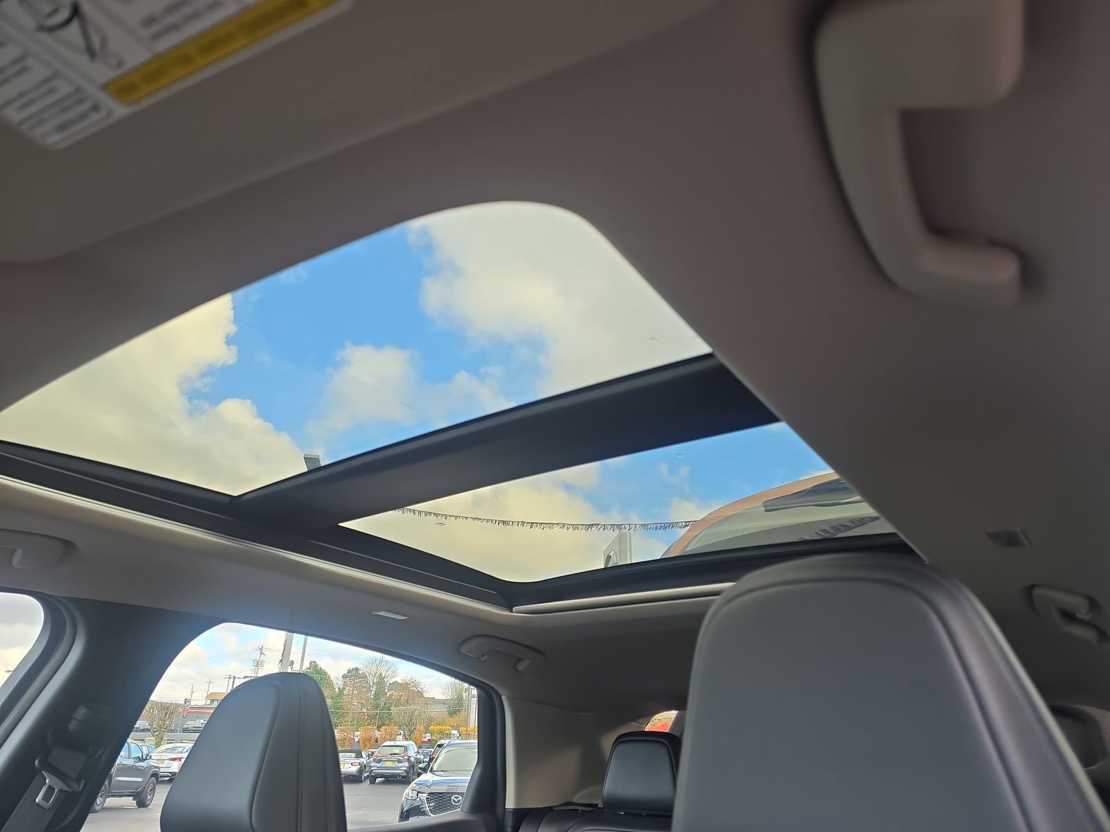 Used 2023 Nissan Ariya PREMIERE image 26