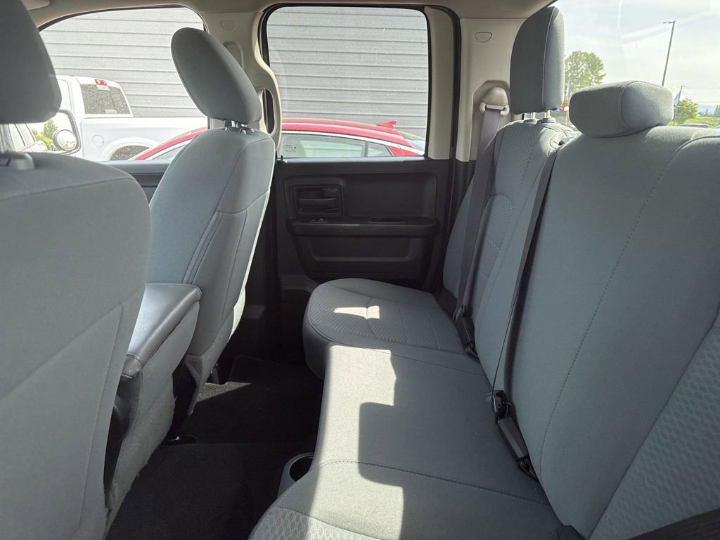 Used 2017 RAM 1500 ST w/ SXT Appearance Group AWD/4WD image 9
