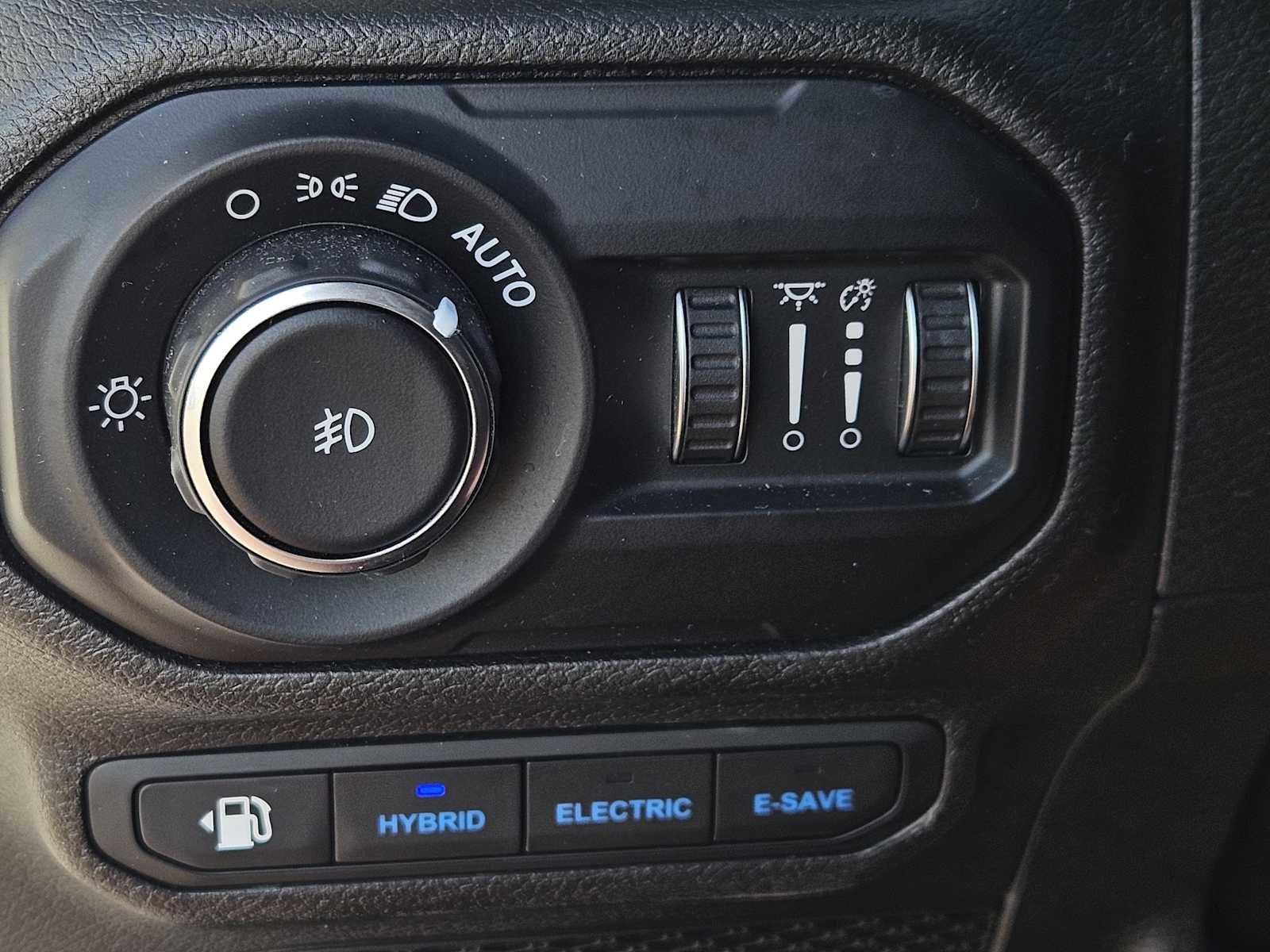 Used 2022 Jeep Wrangler Unlimited Rubicon 4xe w/ Steel Bumper Group image 21