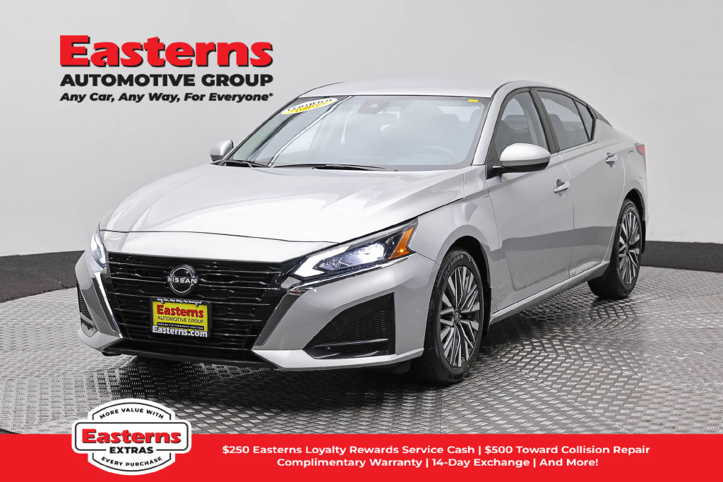 Used 2023 Nissan Altima 2.5 SV