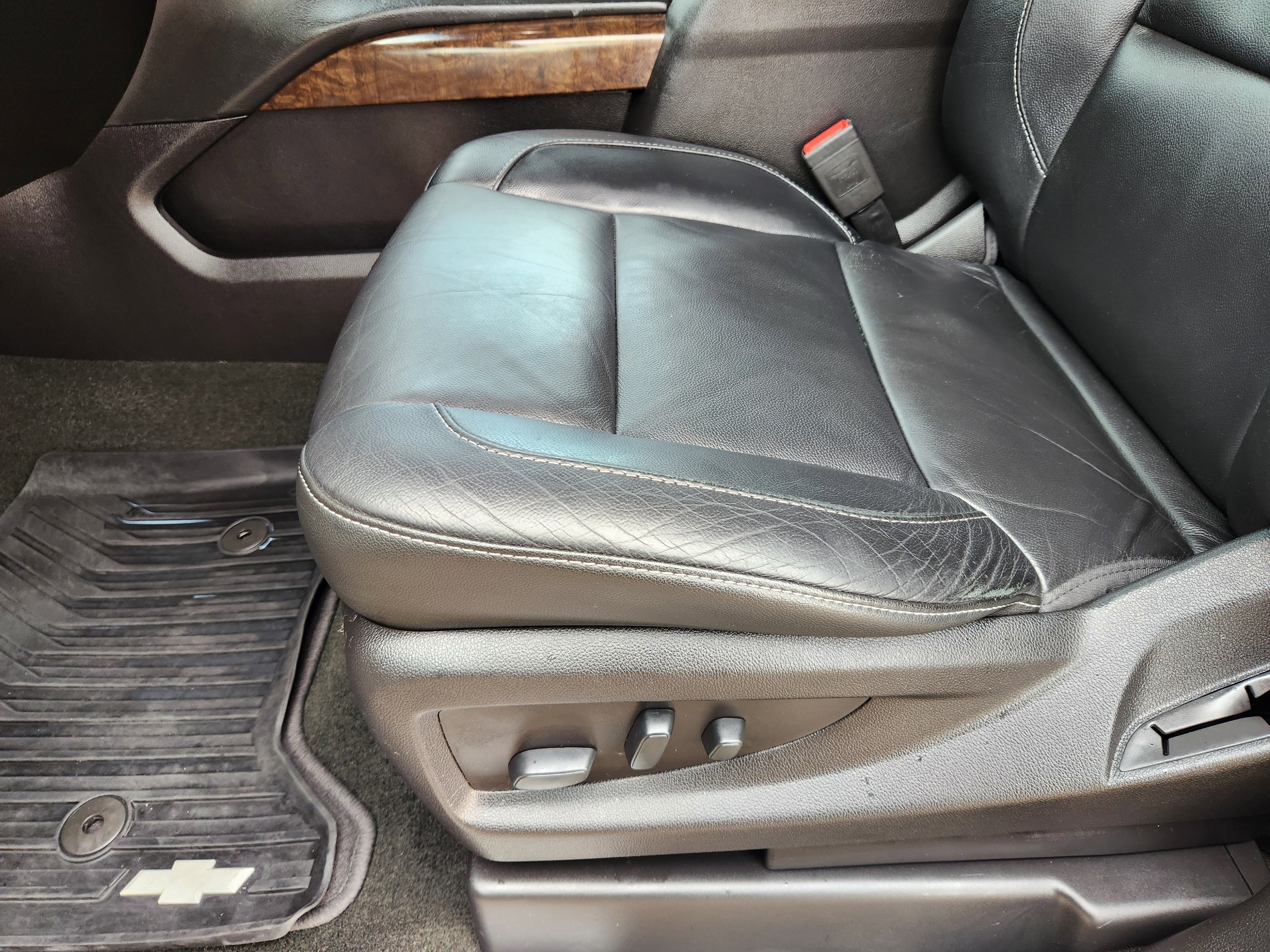 Used 2018 Chevrolet Tahoe LT image 24